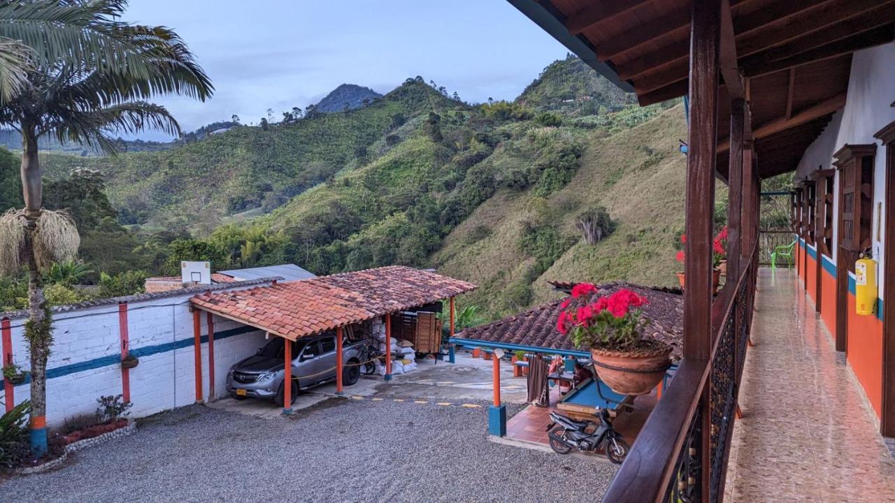 Hotel Dulce Campestre คาร์ดิน ภายนอก รูปภาพ