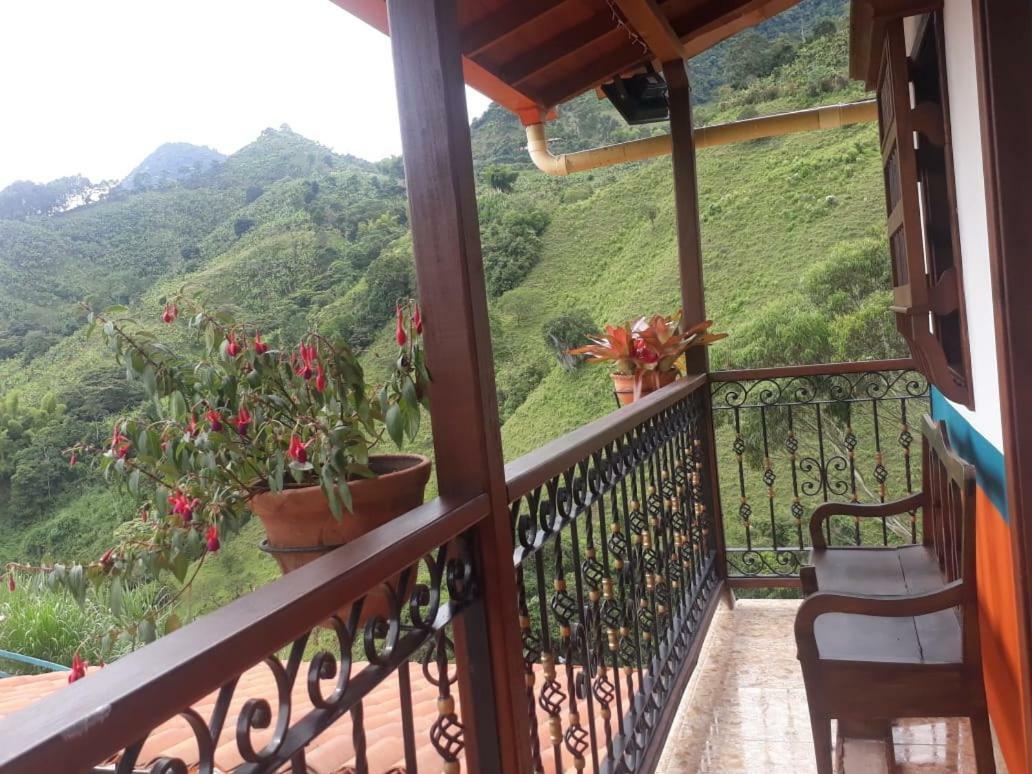 Hotel Dulce Campestre คาร์ดิน ภายนอก รูปภาพ